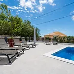 Casa Laranja Three Bedroom *