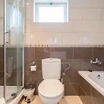 Casa Laranja Three Bedroom