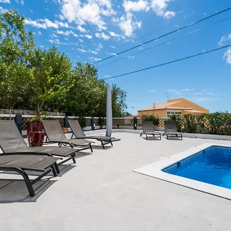 Casa Laranja Three Bedroom *