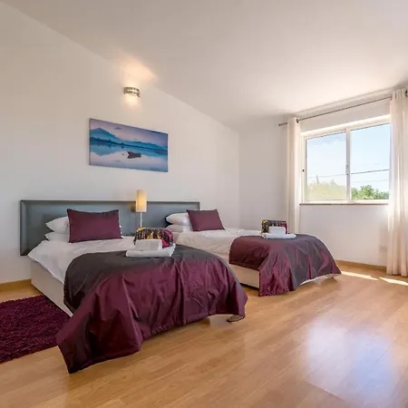 Casa Laranja Three Bedroom *