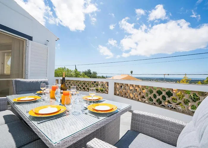 Casa Laranja Three Bedroom * ローレ