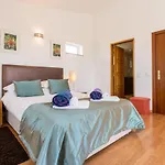 Casa Laranja Three Bedroom *