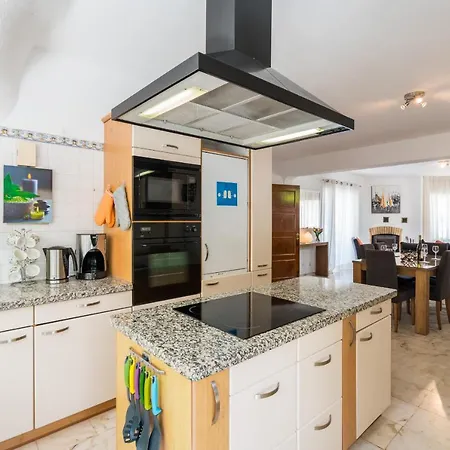 Villa Casa Laranja Three Bedroom Loulé