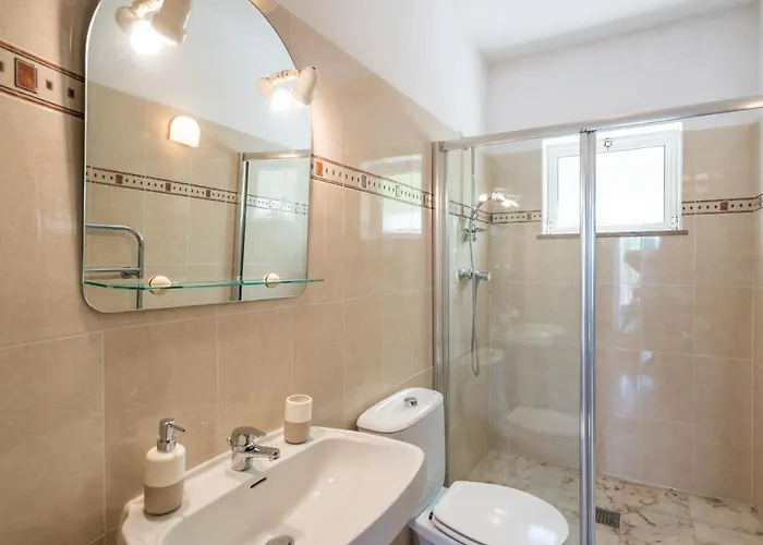 Casa Laranja Three Bedroom ローレ