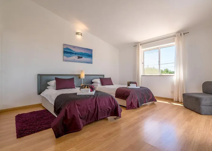 Casa Laranja Three Bedroom *