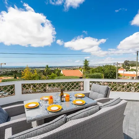 Вилла Casa Laranja Three Bedroom *