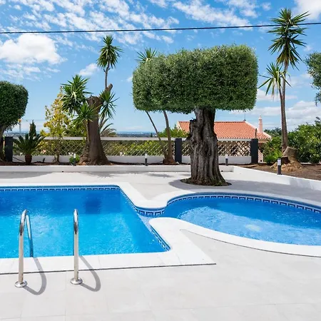 Casa Laranja Three Bedroom * Лоле