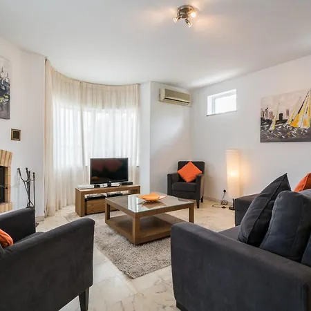 Вилла Casa Laranja Three Bedroom