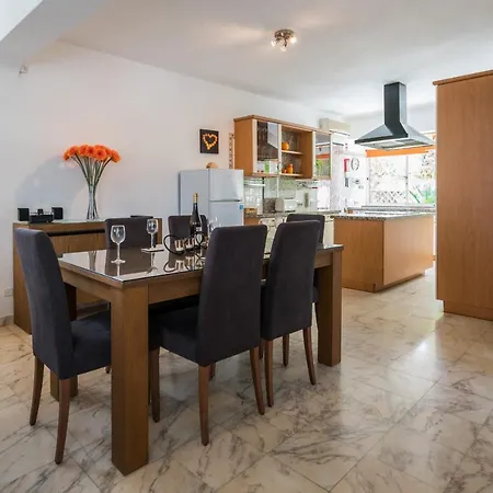 Вилла Casa Laranja Three Bedroom