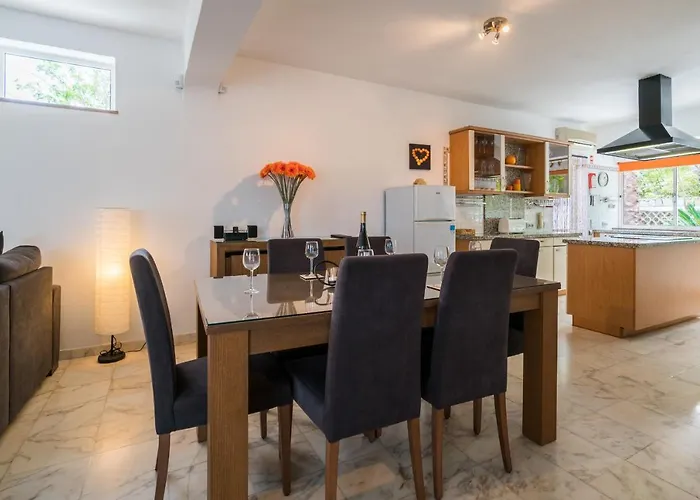 Casa Laranja Three Bedroom Villa *