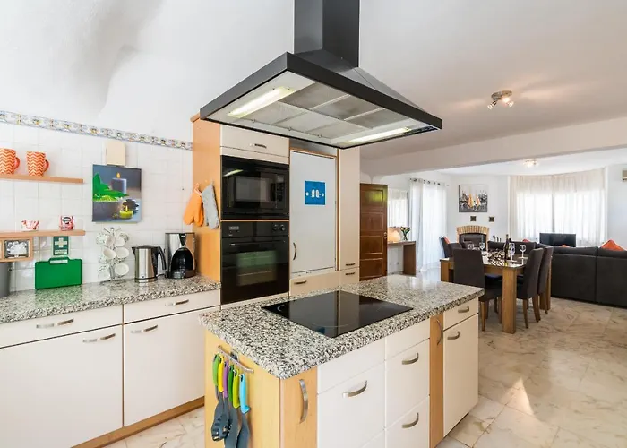 Villa Casa Laranja Three Bedroom Loulé
