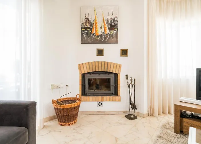 Villa Casa Laranja Three Bedroom Loulé