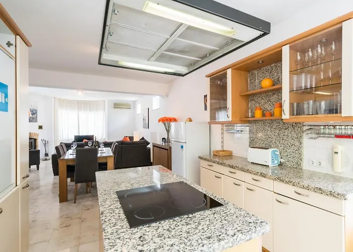 Villa Casa Laranja Three Bedroom